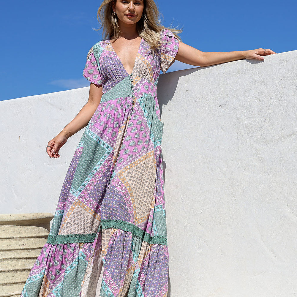 
                      
                        Arlow Boutique women's clothing Australia jasse lavender haze print tabitha maxi dress lavender
                      
                    