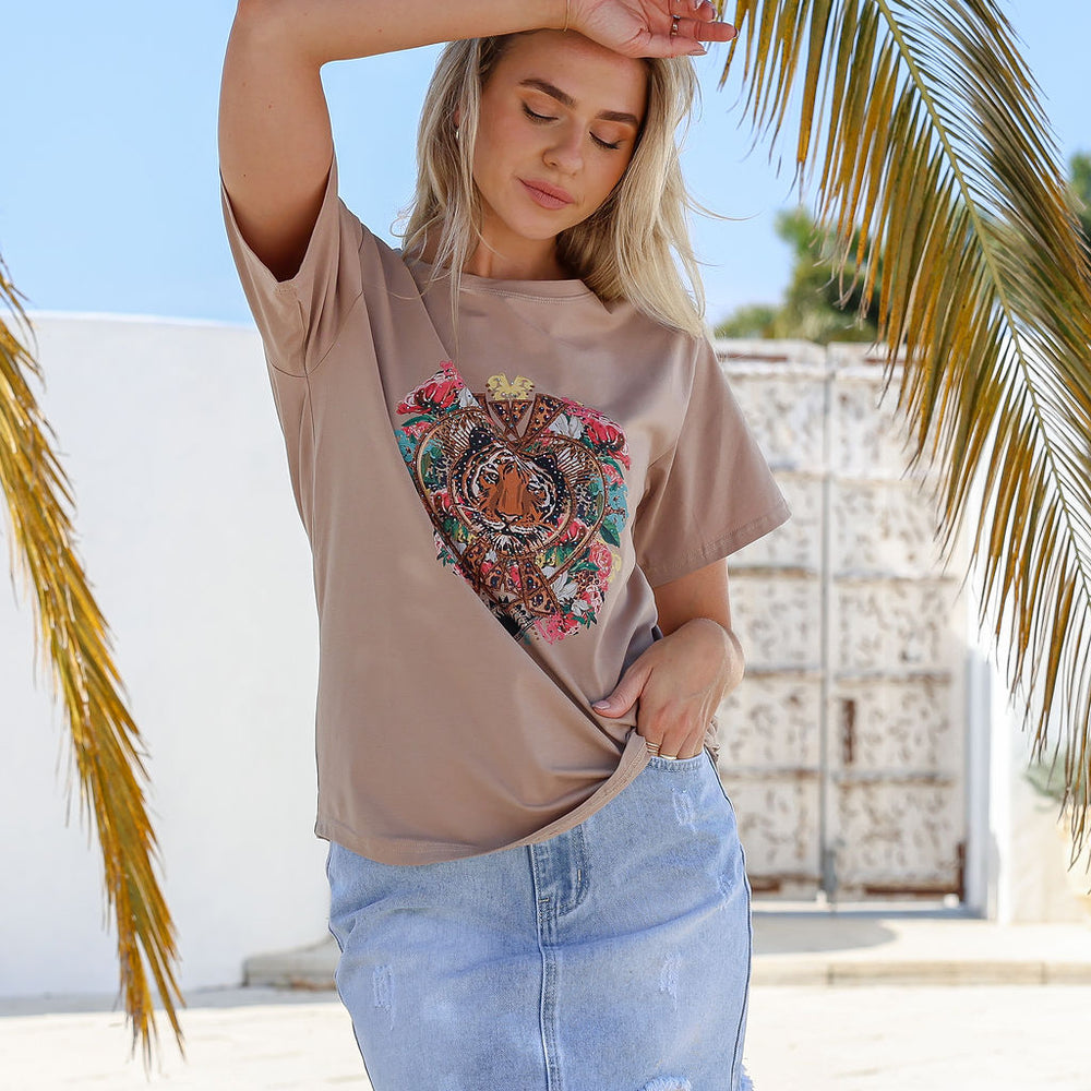 
                      
                        Arlow Boutique women's clothing Australia tiger print t-shirt brown 
                      
                    