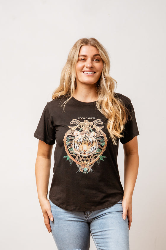 Refresh your wardrobe with our Boho Tiger Tee. Pair with our Safari print maxi skirt, ankle boots for that everyday chic boho look. Available from www.arlowboutique.com.au