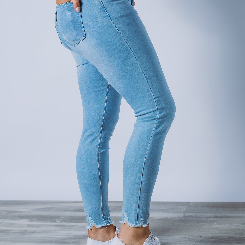 
                      
                        A must-have in every wardrobe, light blue washed stretchy skinny leg denim jeans. Pair them with some sneakers and a tee for a casual day or dress them up with heels for a night out. Available from arlowboutique.com.au
                      
                    